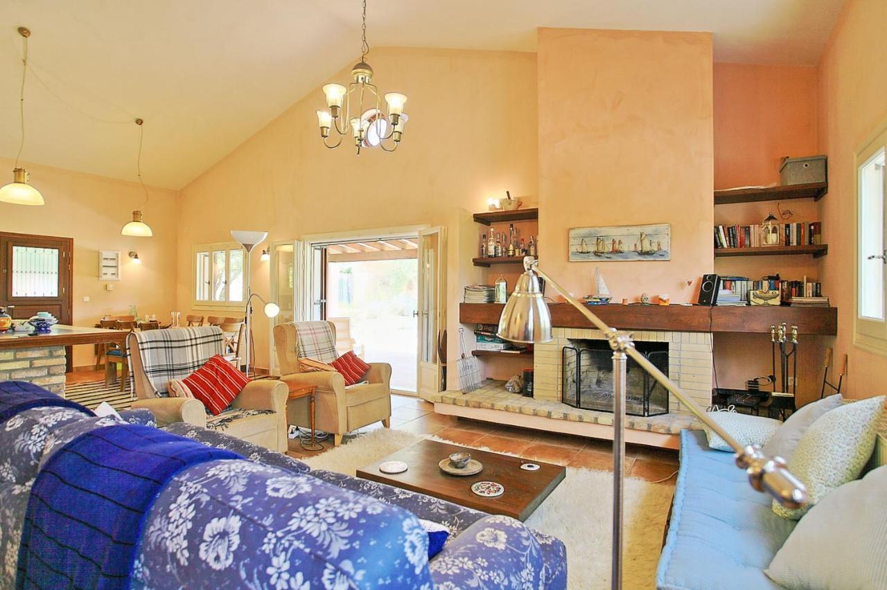 Villa Kleopatra Poulades Luaran gambar