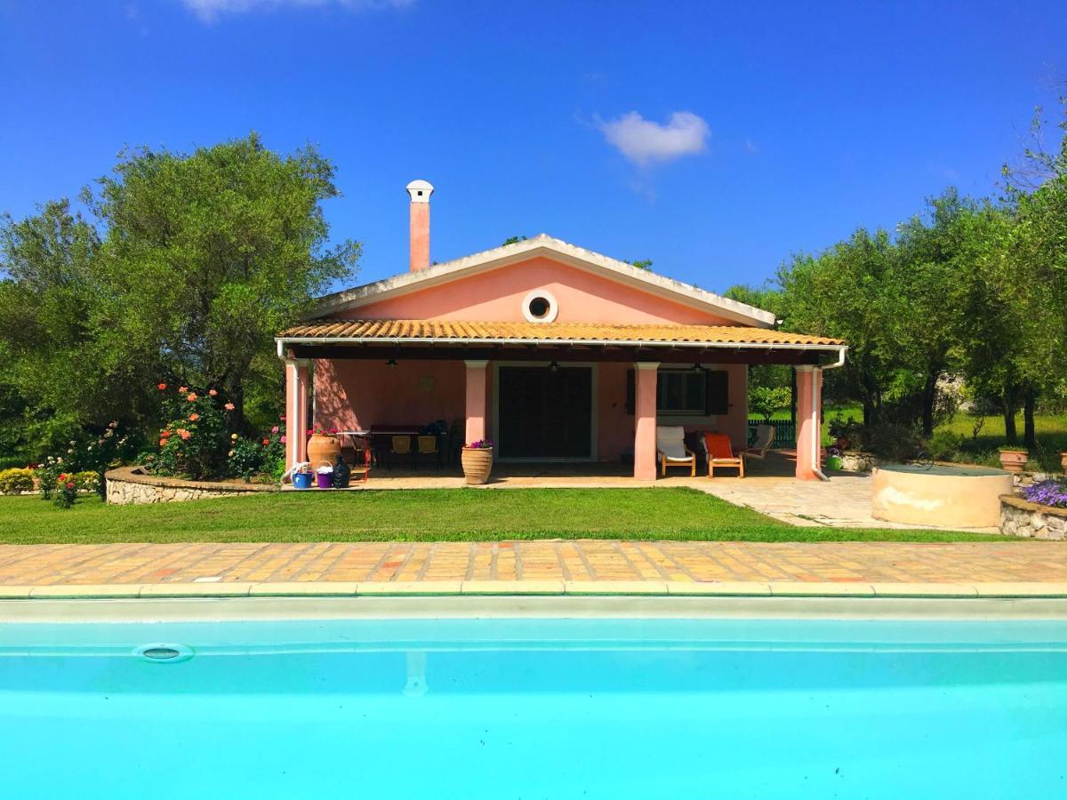 Villa Kleopatra Poulades Luaran gambar